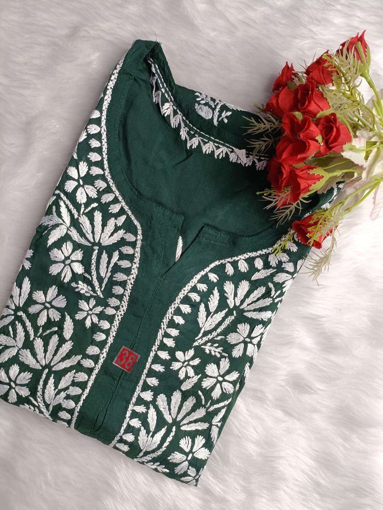 Avanya White Soft Cotton Chikankari Kurti With Multicolor Thread Embro –  STORI